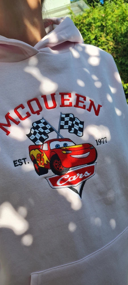 McQueen Vyšívaná dámska mikina